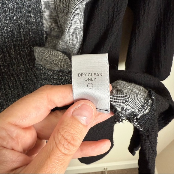 IC by Connie K Abstract Blouse Size Large - Picture 6 of 7